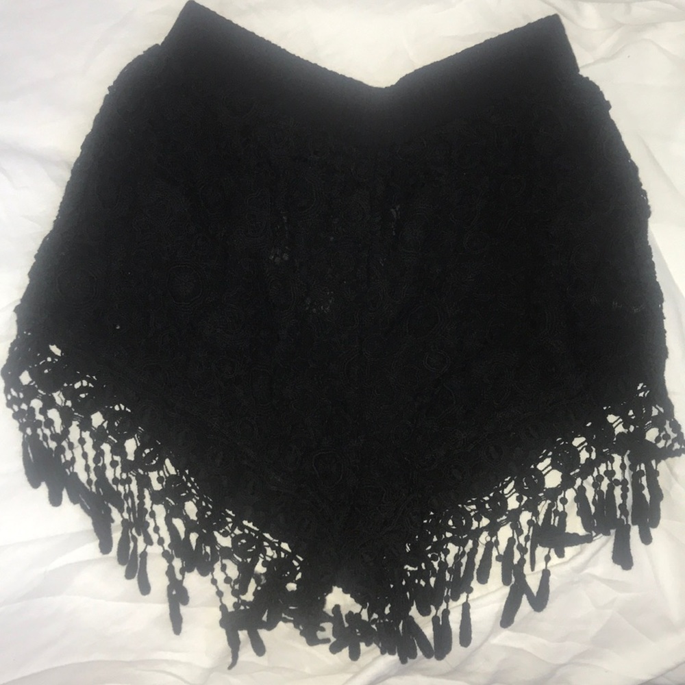 Rumor Boutique x LF Black lace shorts